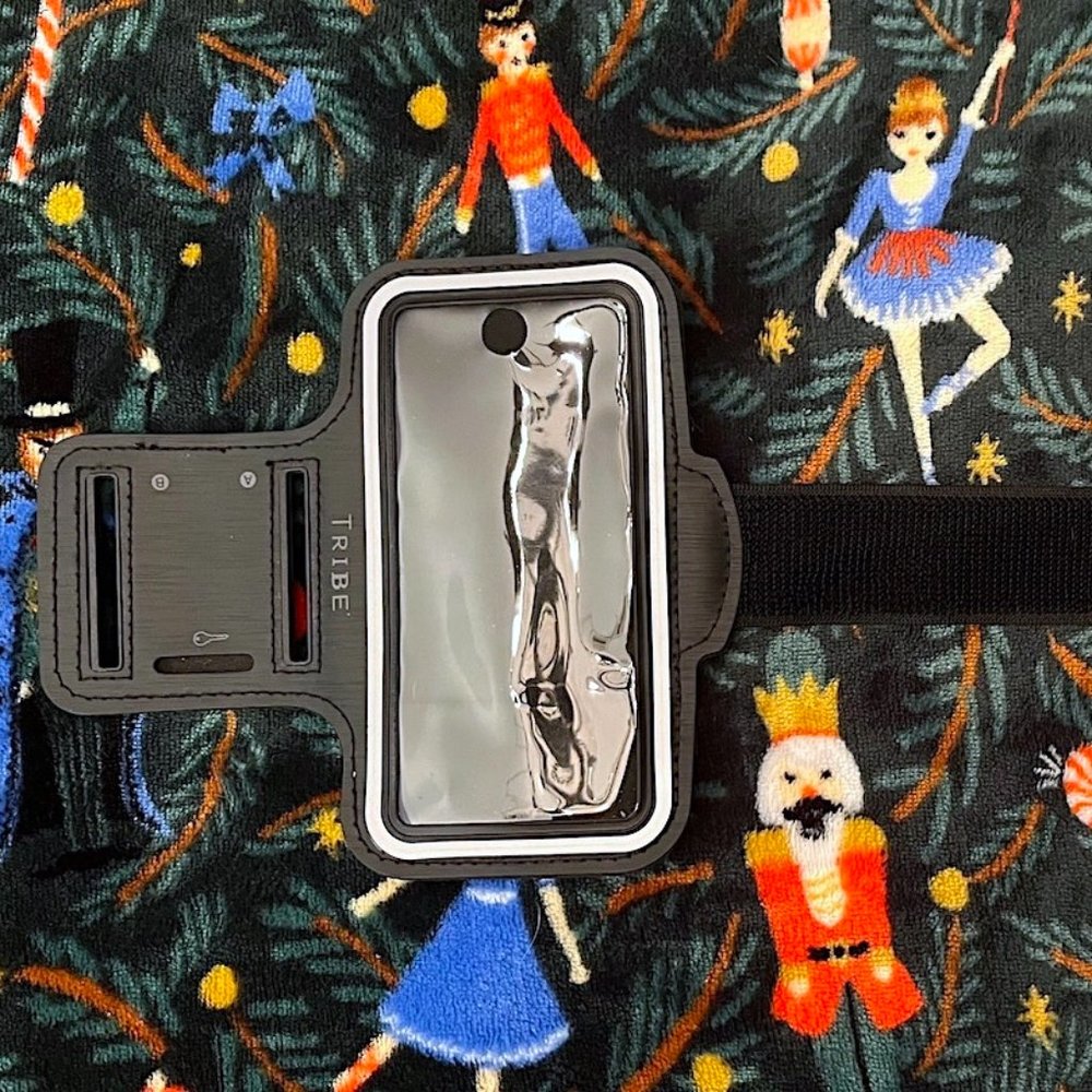 TRIBE BLACK PHONE HOLDER ACCESSORY FOR WORKOUT RUNNING ARMBAND